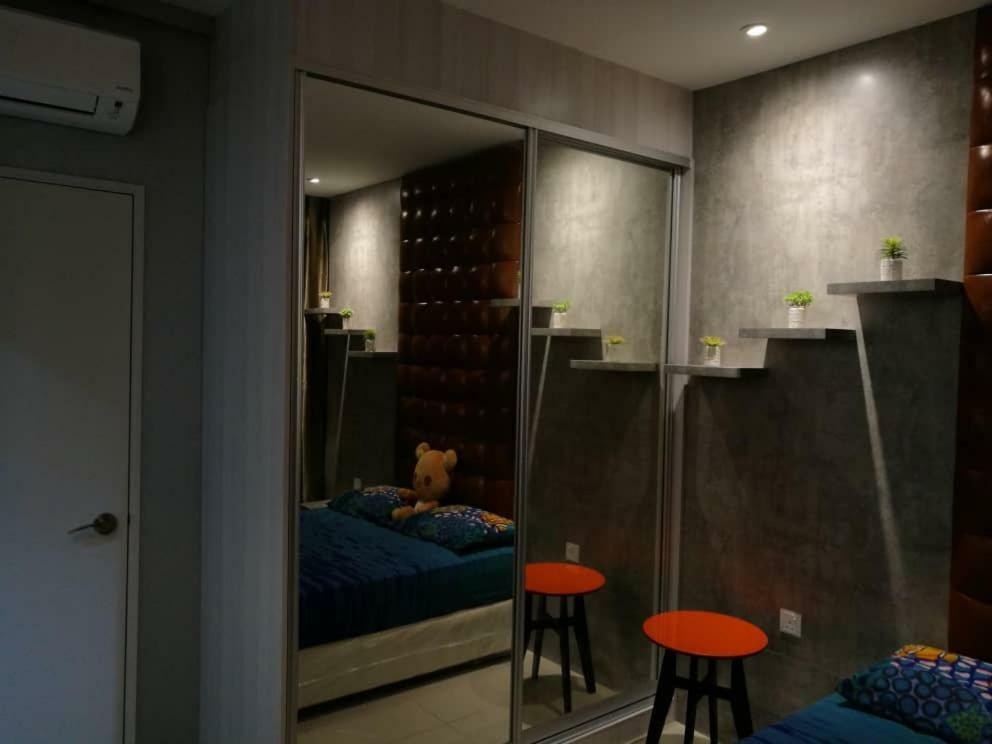 Vince'S Icity Soho Homestay Water Park Red Carpet Shah Alam Light City Central Exterior photo